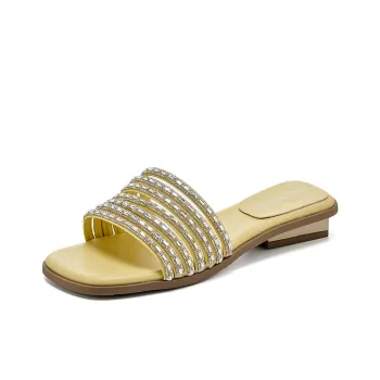 La Chapelle Rhinestone Abrasion Resistant Slide Slippers Women's Yellow