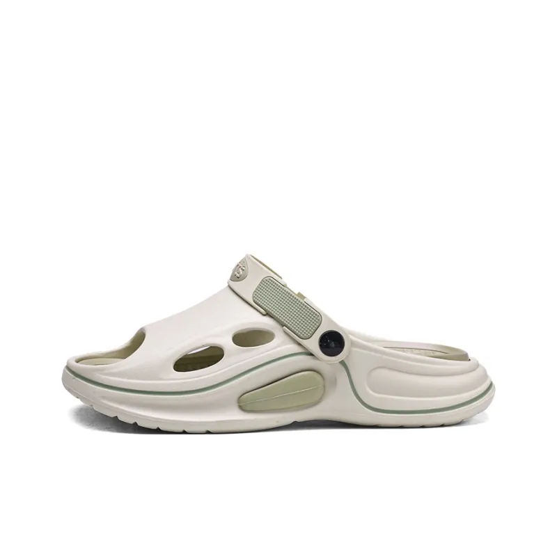 Budding Bear Beach Sandals Men's-10