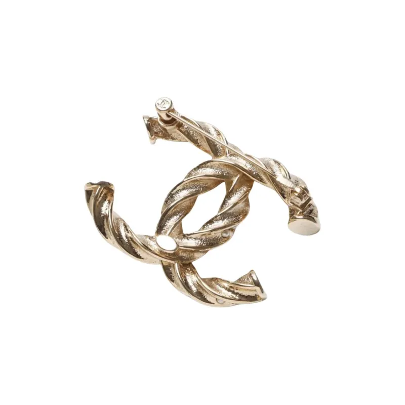 CHANEL 2024 Interlocking Cc Logo Brooch-3
