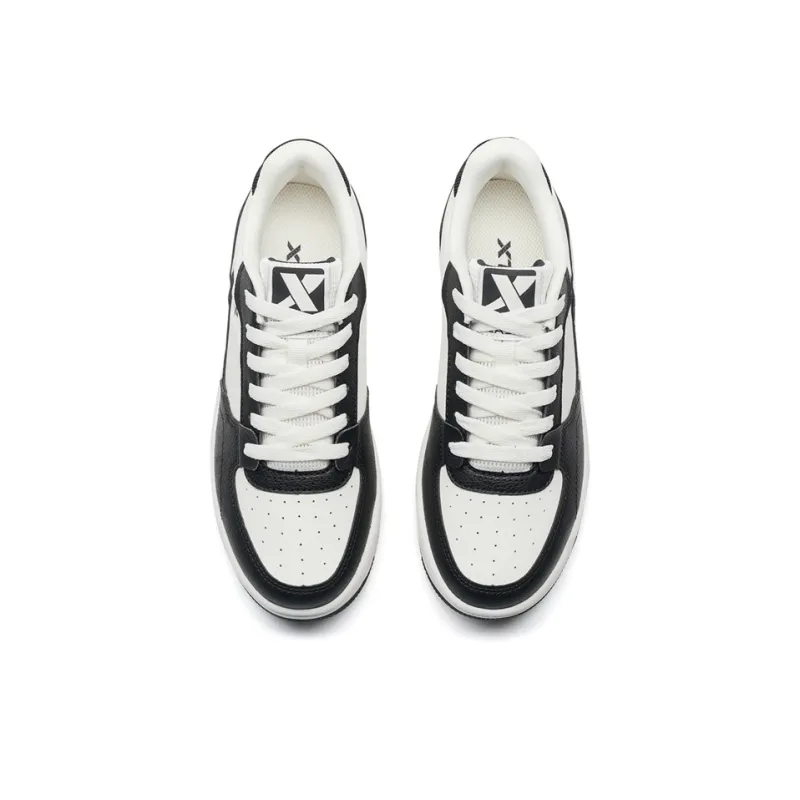 XTEP Wear resistant And Lightweight Low Top Skateboard Shoes Women's Black Canvas White-3