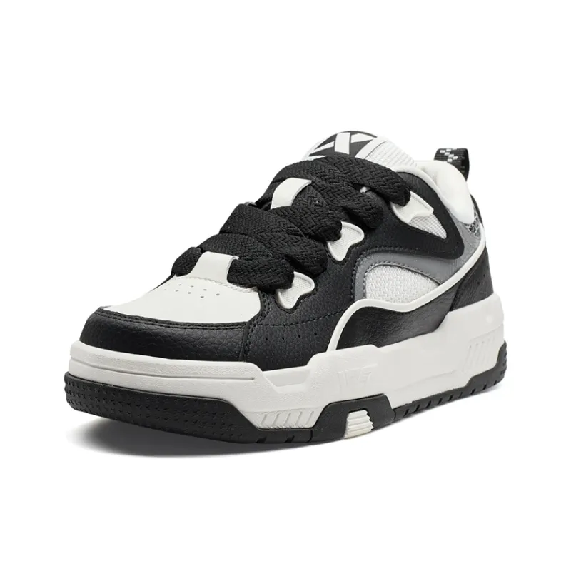 XTEP Reverse Abrasion Resistant Lightweight Height Increasing Low Top Skateboard Shoes Men's Black White Gray-1
