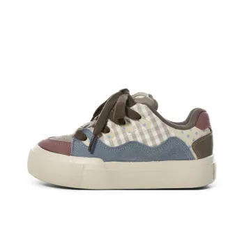 The New Age Family Low Top Skateboard Shoes Women's Cameo Brown