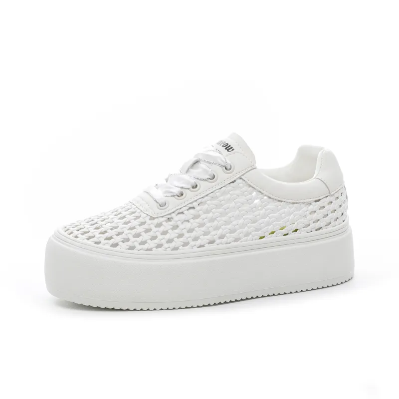 Help Lightweight And Breathable Low Top Skateboard Shoes Women's-0