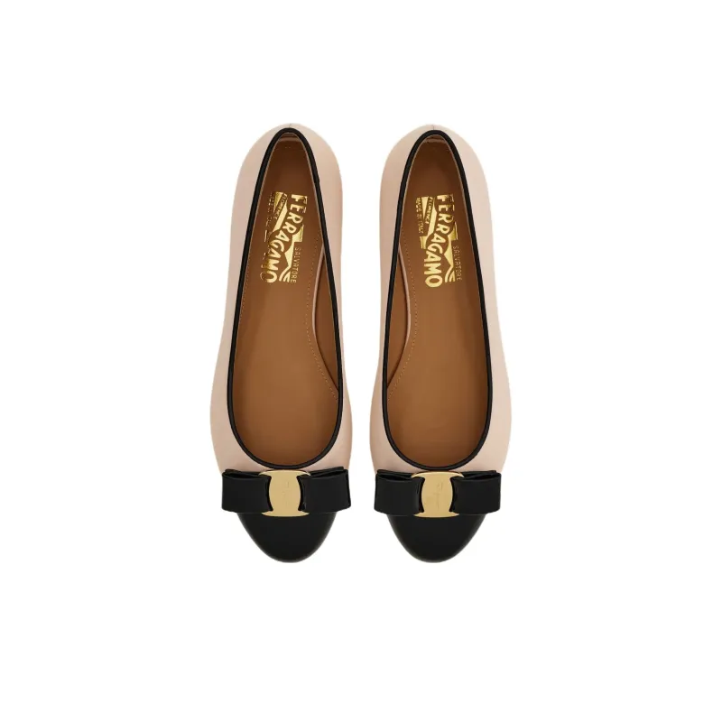FERRAGAMO Vara Block Heel High Heels 3cm Women's Beige-3