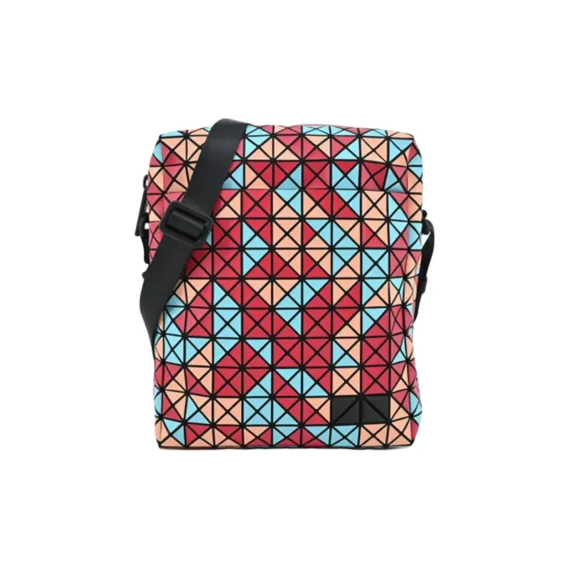 ISSEY MIYAKE Beetle Nylon Camera Bag, Shoulder Bag, Crossbody Bag Trumpets Unisex Red-1