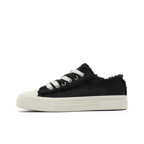ROBINHOOD Wear resistant, Lightweight, Breathable, And Non slip. Low Top Skateboard Shoes Men's Box Included