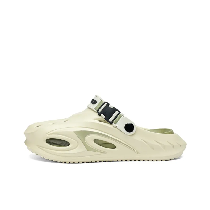 Budding Bear Clogs Men-1