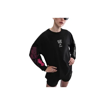Nike After Dark Tour Women's Oversized Long Sleeve Graphic T Shirt