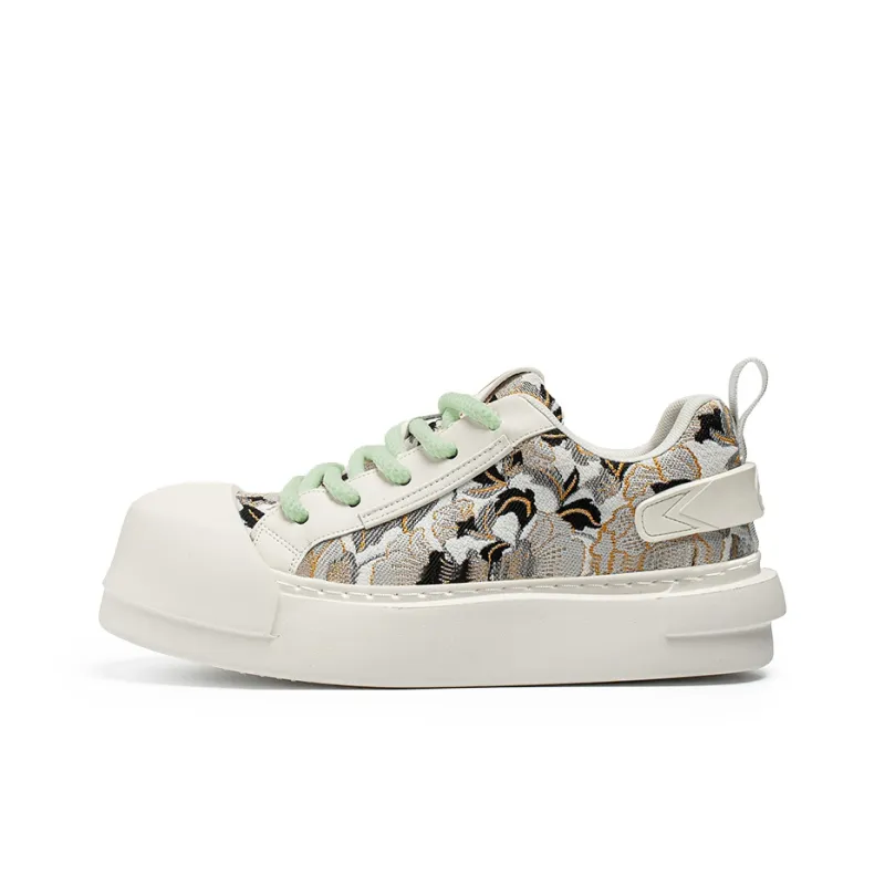 Black tailed Deer Slip Resistant Breathable Abrasion Resistant Low Top Canvas Shoes Men's-0
