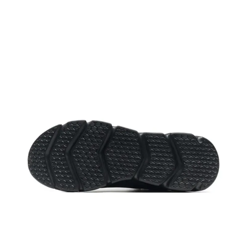 XTEP Coverage Slip Resistant Low Top Casual Running Shoes Men's Black-4