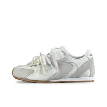 LuzaoT SUPER DRAG Low Top Casual Shoes Women's White
