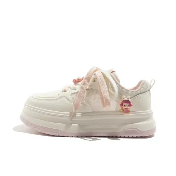MEAKKEA Balanced, Lightweight, And Breathable Low Top Skateboard Shoes Women's Beige