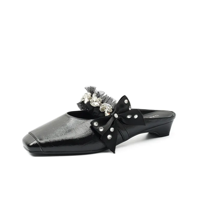 DAPHNE Slip Resistant Closed Toe Slippers Women's-6