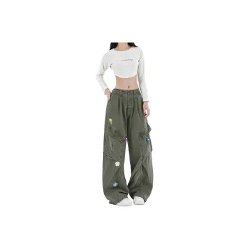 The New Age Family Cargo Pants Women's
