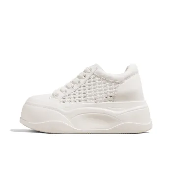 KODI Height Increasing Abrasion Resistant Low Top Skateboard Shoes Women's