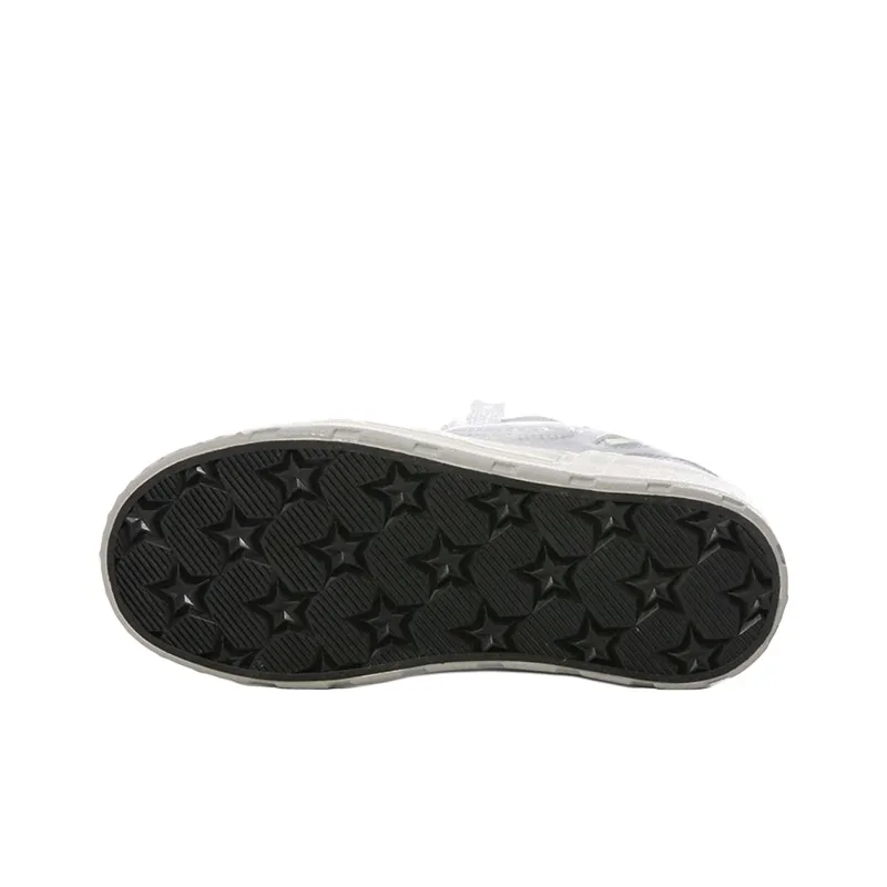 The New Age Family Low Top Skateboard Shoes Women's Silver-4