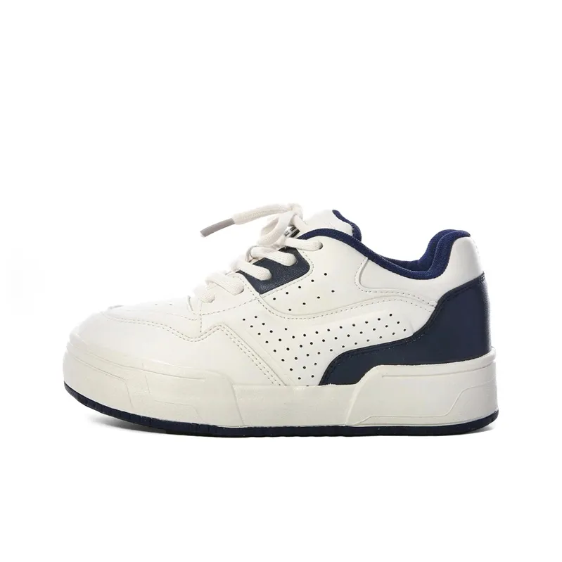 The New Age Family Low Top Skateboard Shoes Women's Beige Blue-0