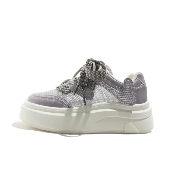MEAKKEA Coverage, Balance, And Breathability Low Top Skateboard Shoes Women's