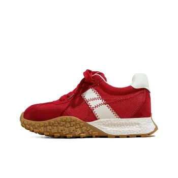 A Poinsettia Princess Chunky Sneakers Women's