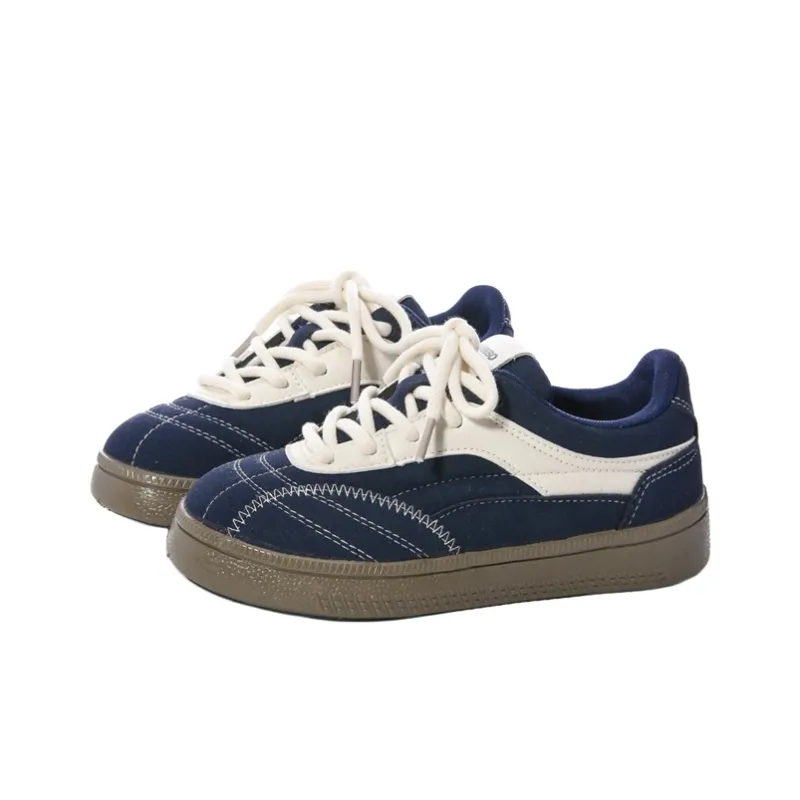The New Age Family Low Top Skateboard Shoes Women's Dark Blue-1