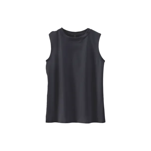 La Chapelle Women's Tank Tops