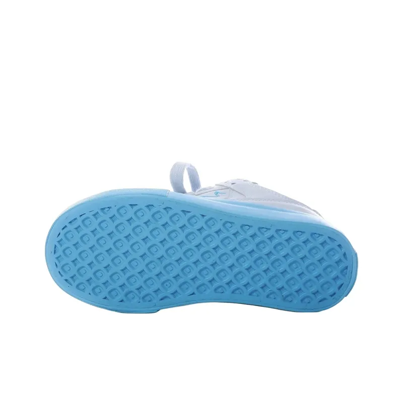 The New Age Family Low Top Skateboard Shoes Women's Light Blue-4