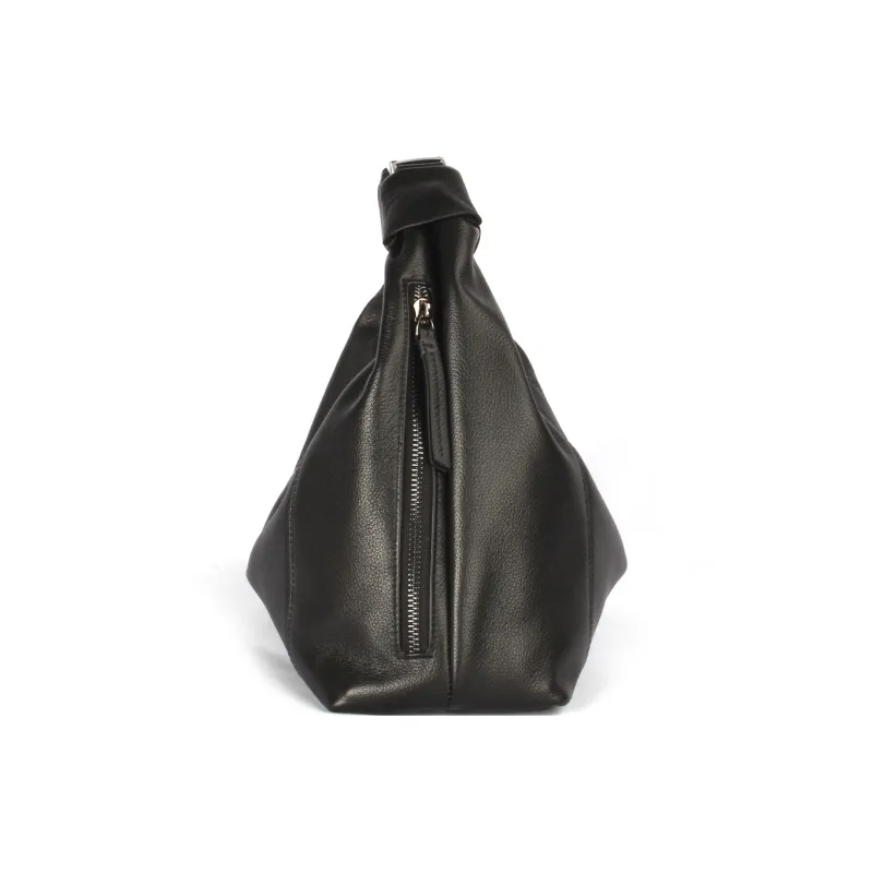 AQUASCUTUM Cow Leather Shoulder Bag Women's Black-2