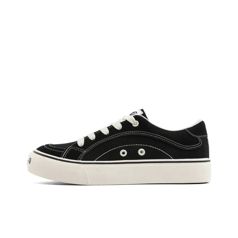 White Sands Anti Slip Wear Resistant Low Top Skateboard Shoes Men's-1