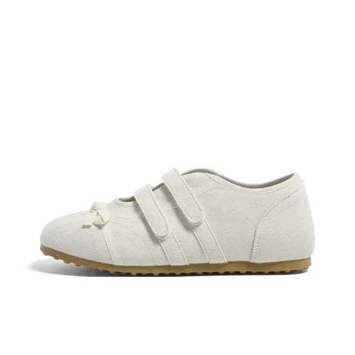 HUANQIU Slip Resistant, Abrasion Resistant, Lightweight Low Top Casual Shoes Women's Beige