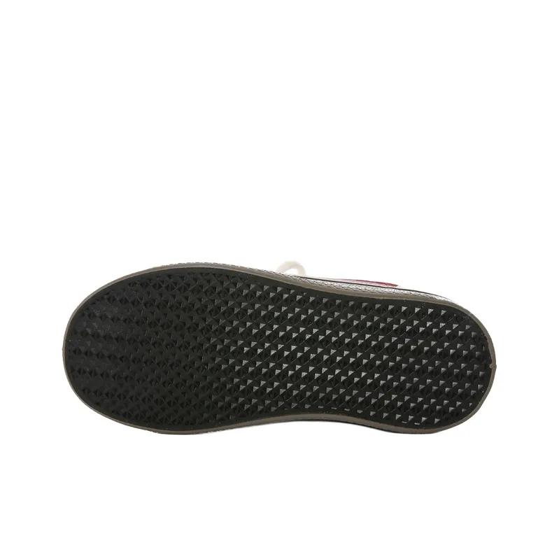The New Age Family Low Top Skateboard Shoes Women's White Red-4