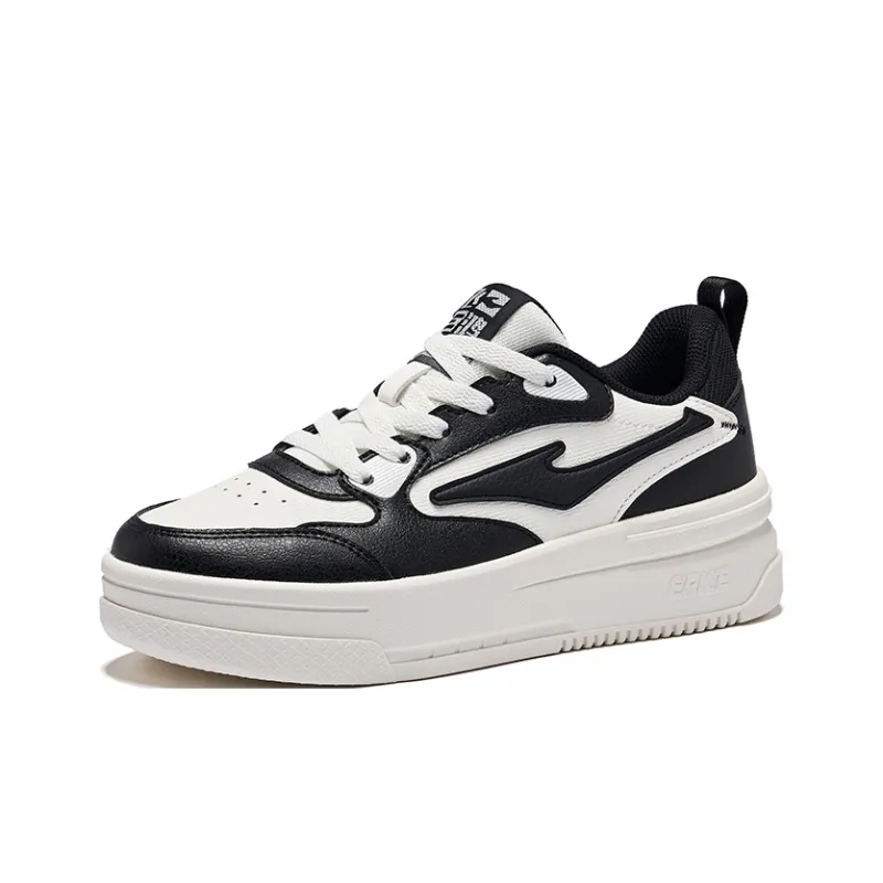 Erke Anti Slip Wear Resistant Low Top Skateboard Shoes Women's Microcrystal White Jet Black-2