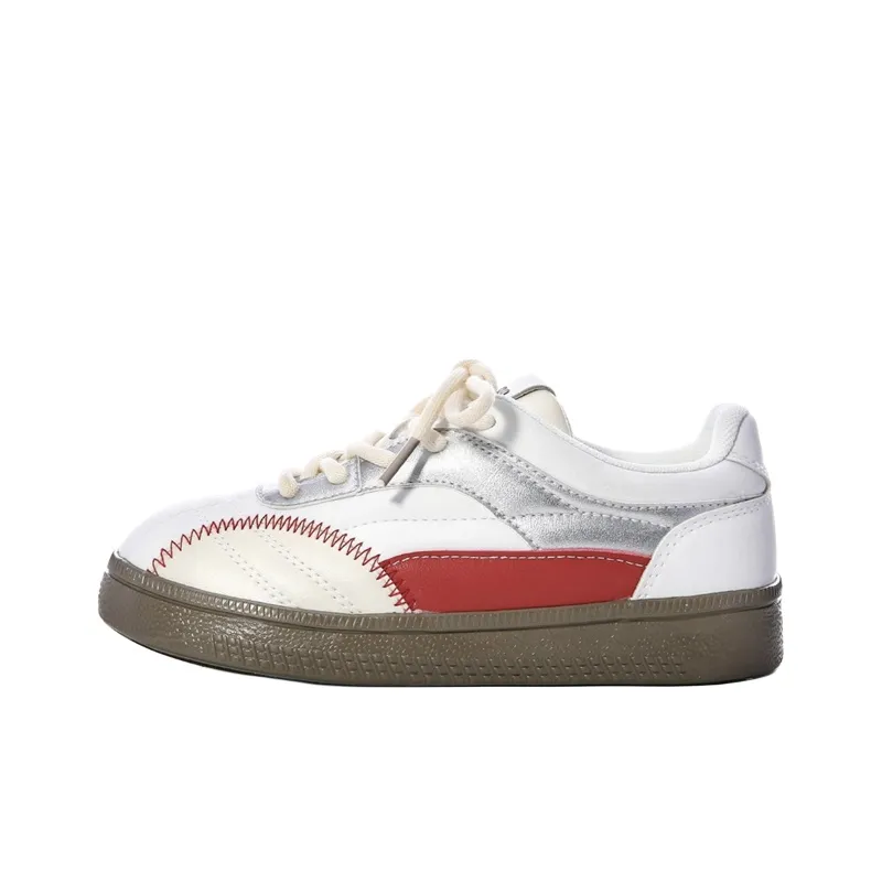 The New Age Family Low Top Skateboard Shoes Women's White Red-0