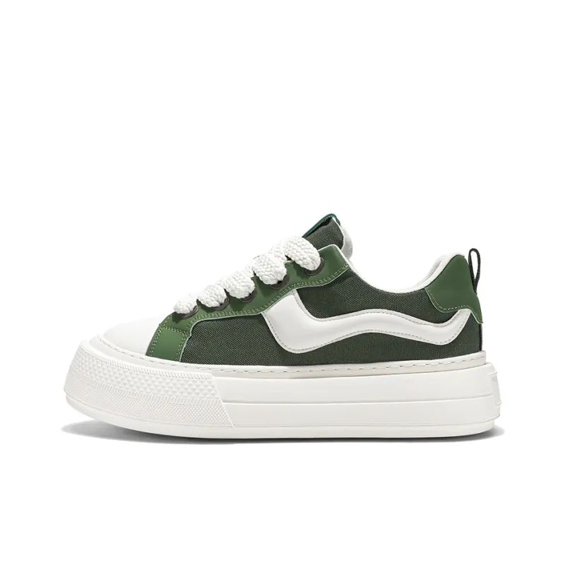 HACKBUTEER Low Top Skateboard Shoes Men's Box Included-1