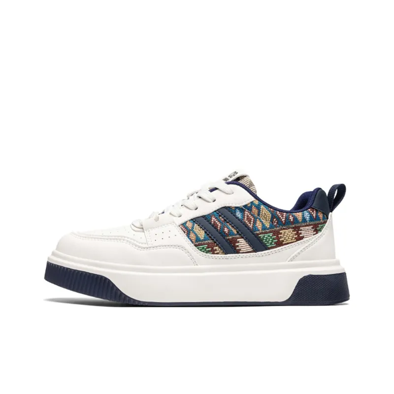LINGPAO Breathable And Slip Resistant Low Top Skateboard Shoes Men's-0