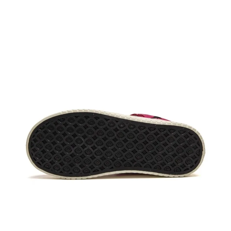 Cat Seven Seeks Slip Resistant, Abrasion Resistant, Lightweight, Breathable Low Top Skateboard Shoes Women's-9