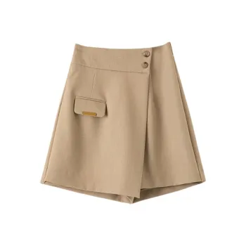 Late White Casual Shorts Women's