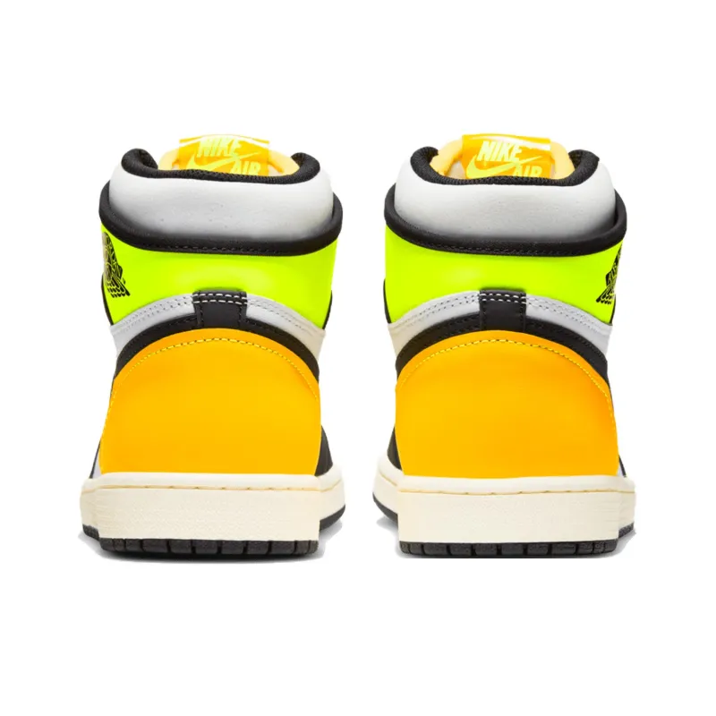 Jordan 1 Retro High White Black Volt University Gold-4