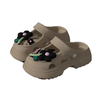 Mrs. Hui Slippers / Home Slippers