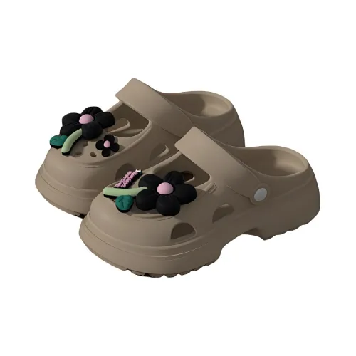 Mrs. Hui Slippers / Home Slippers