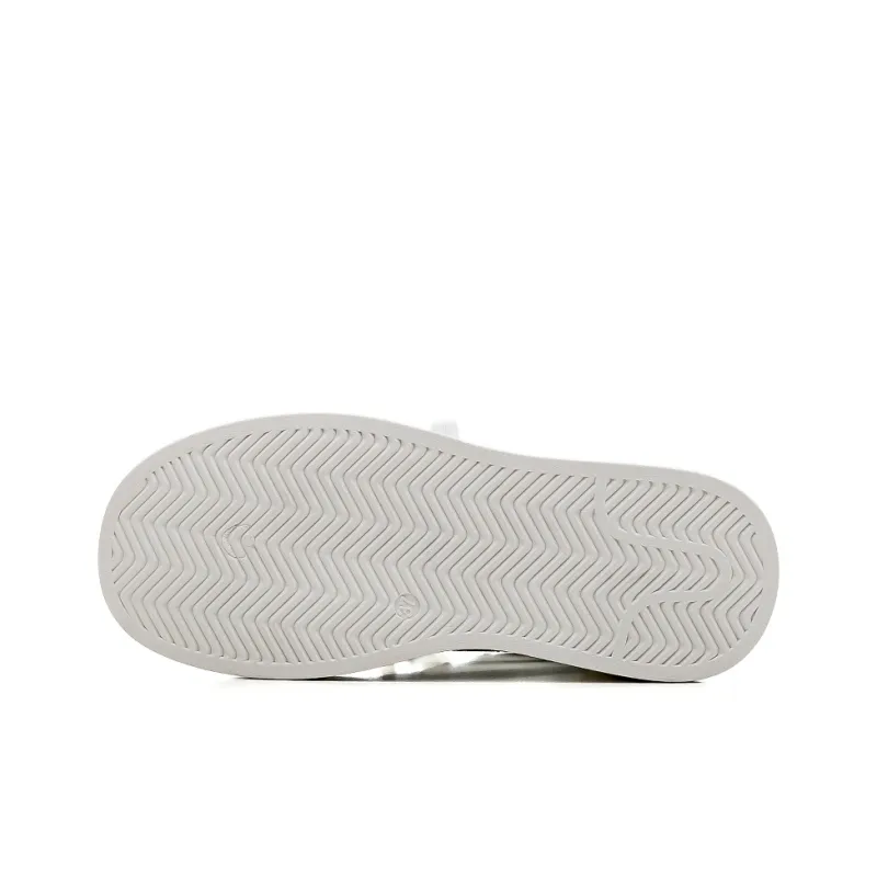 HUANQIU Slip Resistant, Lightweight, And Breathable Low Top Skateboard Shoes Women's White Black-3