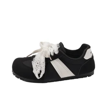 Cat Seven Seeks Slip Resistant, Abrasion Resistant, Lightweight Low Top Skateboard Shoes Women's