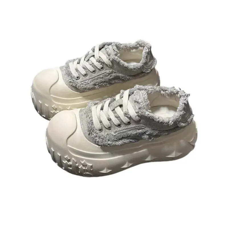 Cat Seven Seeks Slip Resistant, Abrasion Resistant, Lightweight, Breathable Low Top Skateboard Shoes Women's-0