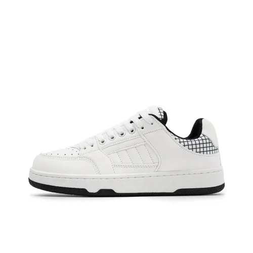 15 MINS Shock Absorbers Low Top Skateboard Shoes Unisex White