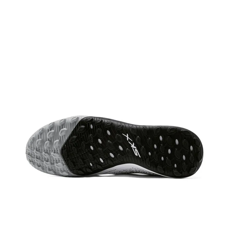 Skechers GO SOCCER MENS Artificial Ground Cushioning, Wear Resistant Soccer Shoes Men's White Silver-4