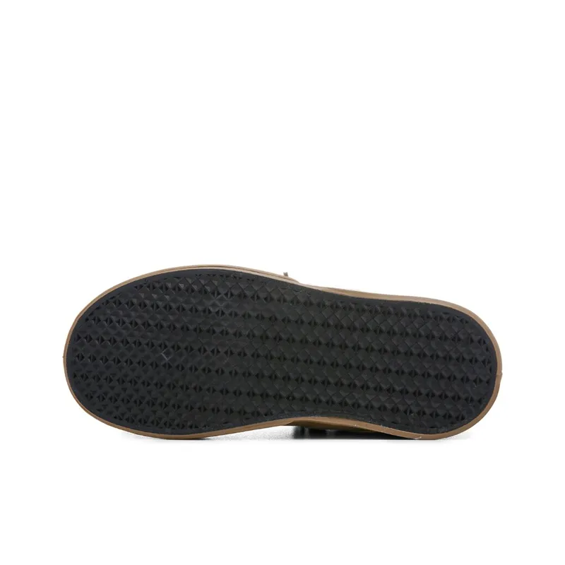 The New Age Family Low Top Skateboard Shoes Women's Gray-4