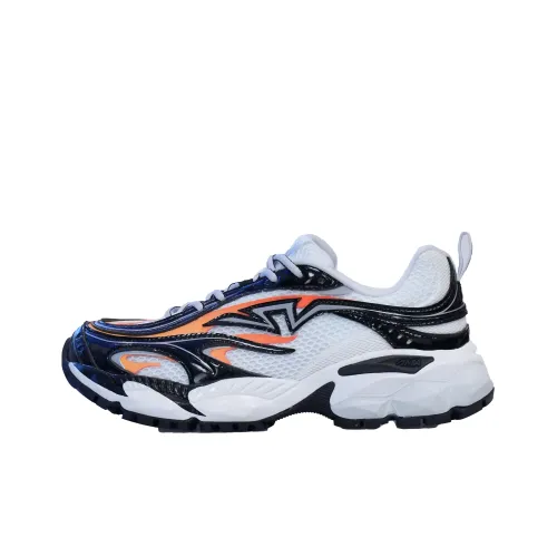 ANTA SNEAKERVERSE 캐주얼 신발 로우탑 화이트와 블랙 남성