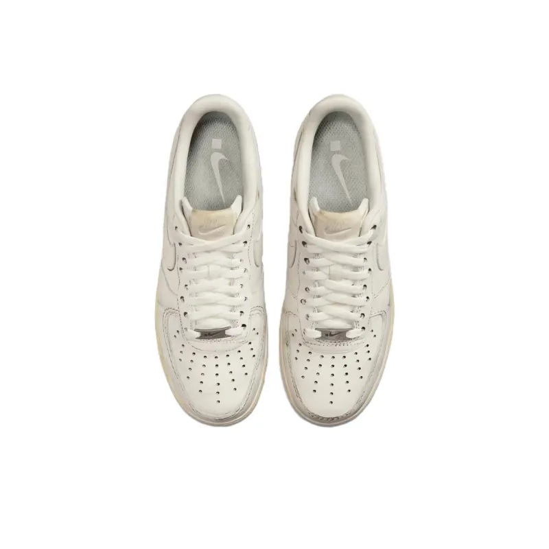 Nike Air Force 1 Low .SWOOSH Dirty Triple White-3