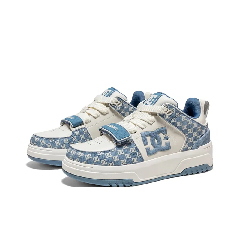 DC Shoes CAMPUS CAS Anti Slip Wear Resistant Low Top Brother's Skateboard Shoes Women's Monogram Light Blue-2