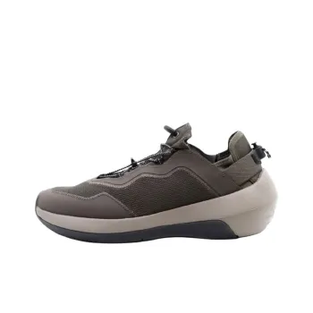 EMPORIO ARMANI Low Top Casual Shoes Men's Gray