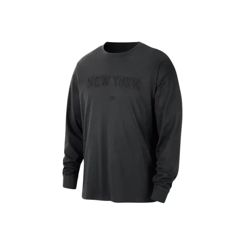 Nike New York Knicks Courtside Premium Essential Men's Nike Nba Long Sleeve T Shirt